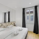 Apartment 2 Chambres - 2 Min Du Palais - Climatise - Calme *