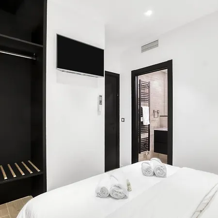 2 Modern - 2 Minutes Du Palais - Calme - Climatise *