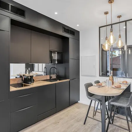 2 Modern - 2 Minutes Du Palais - Calme - Climatise 아파트 칸느