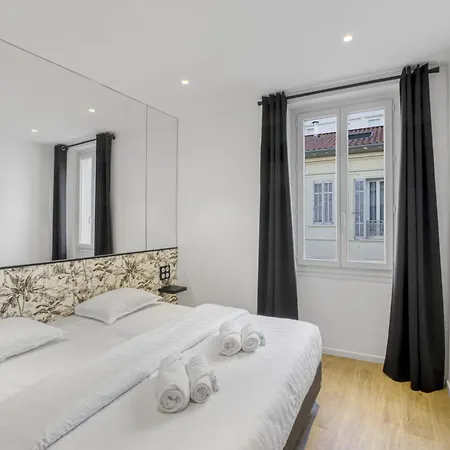 Appartement F3 Notre-dame , Hypercentre A 2 Minute Du Palais Des Congres *